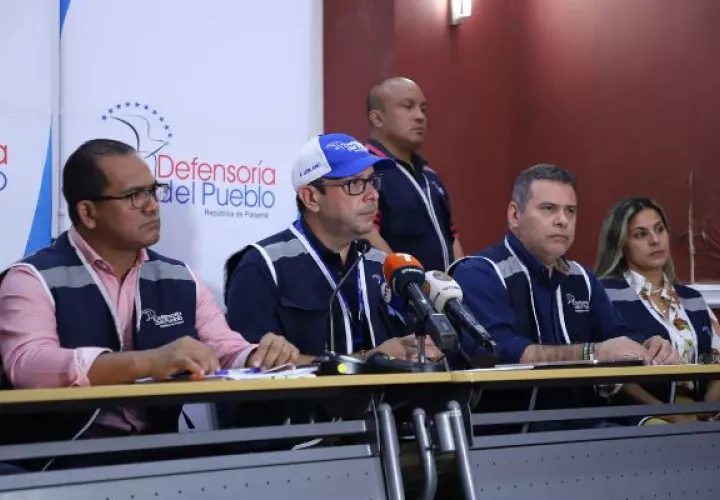 La Defensoría del Pueblo dio un informe de lo acontecido durante las protestas en la Plaza 5 de Mayo. Foto: Cortesía  