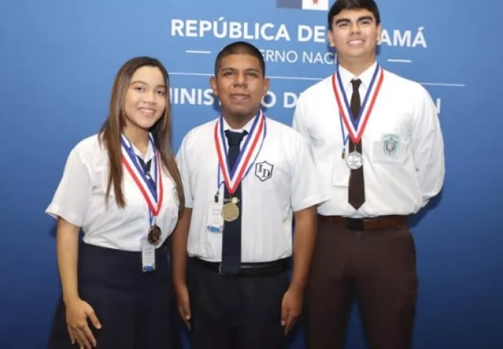 Estudiantes ganadores. Foto: Cortesía