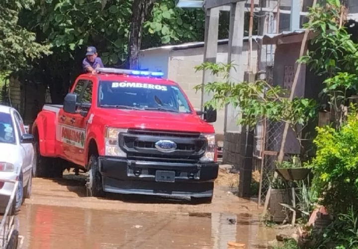 En el mes de noviembre del año pasado, el río La Villa también se salió de sui cauce causando grandes pérdidas.