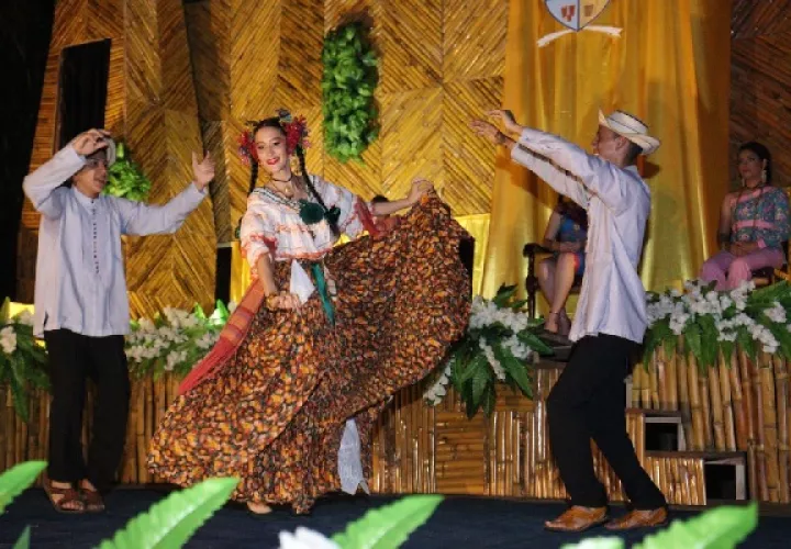 Este evento se extenderá hasta el próximo domingo con actividades como presentaciones folclóricas, concursos de tamborito, cantalante, mejorana, violín, grito y saloma infantil, grito y saloma de adultos y tambor. Foto. Thays Domínguez