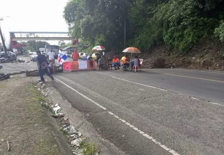 Hay cierres de vías en Quebrada Ancha, Río Alejandro, Cativá, Cuatro Altos, entre otros sectores. Foto: Diomedes Sánchez as.  