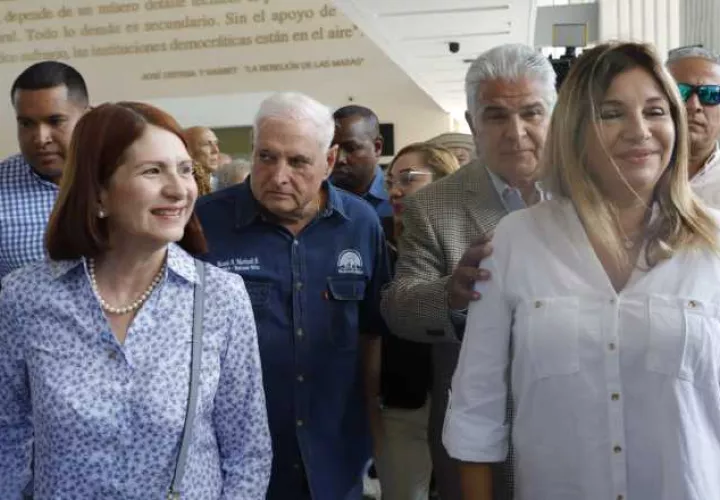 El expresidente Ricardo Martinelli marca de primero en todas las encuestas de opinión, con miras a las elecciones del 5 de mayo de 2024.