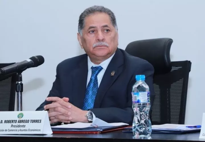 Roberto Ábrego considera que hay fines políticos detrás de las marchas. Foto: Cortesía