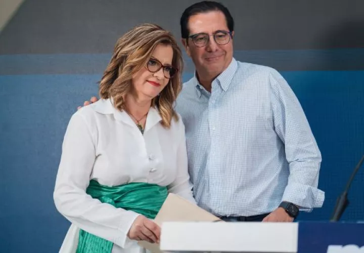 La exministra de Salud Rosario Turner junto al exmandatario Martín Torrijos. Foto: Cortesía
