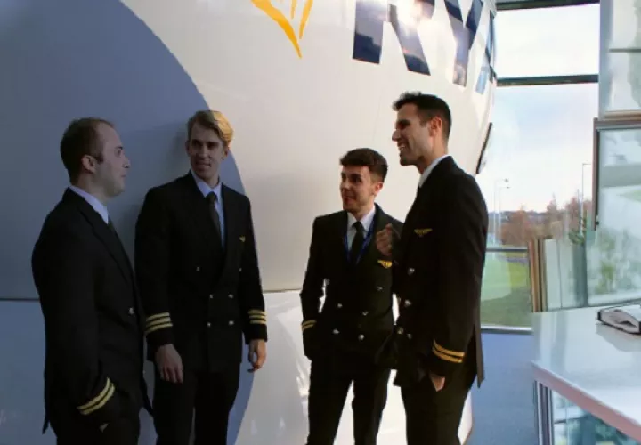 Los pilotos de Ryanair transportan 183,5 millones de pasajeros al año. Foto: Cortesía