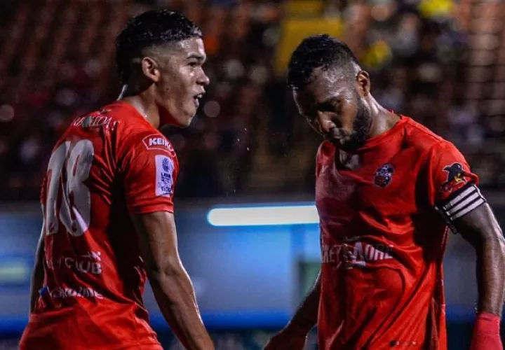 San Francisco y Universitario en un juego crucial. Foto: Fepafut