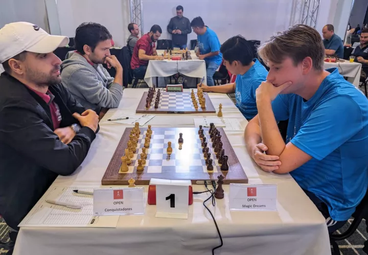 El Torneo Nacional por Equipos Abierto y  de la Categoría Sub 14, contó con 150 jugadores. Foto: Cortesía