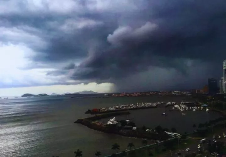El sistema estará generando tormentas y actividad eléctrica. Foto: Archivo