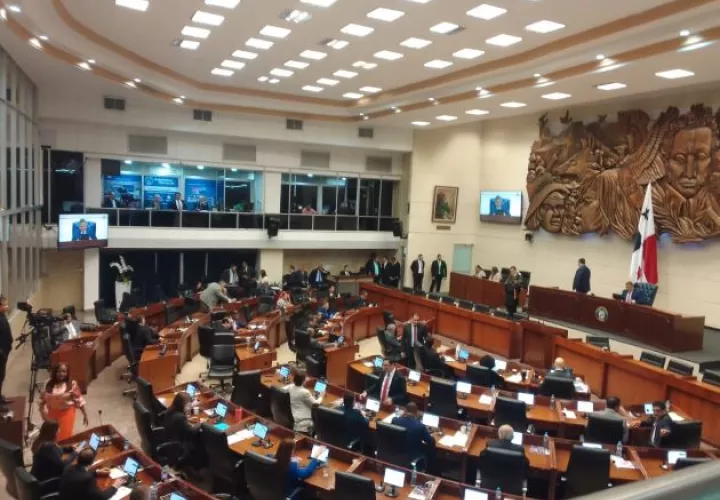 Este jueves debe terminar la sesión extraordinaria convocada por el Ejecutivo.