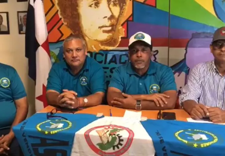 Dirigentes de la Asociación de Profesores de Panamá (Asoprof) y el Sindicato de Trabajadores de la Educación (Sinte). 