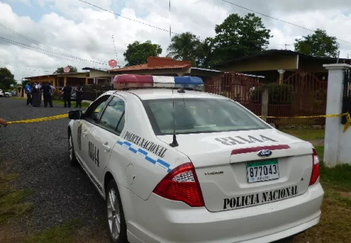 Se informó que el conductor fue encandilado por otro vehículo que usaba lámparas inapropiadas. Foto. Melquíades Vásquez. 