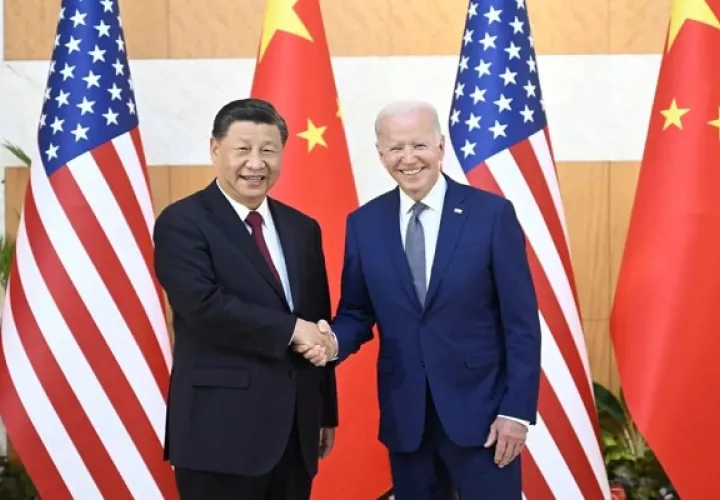 Los dos líderes también se comprometieron a subir el número de vuelos comerciales directos entre los dos países. Foto: EFE