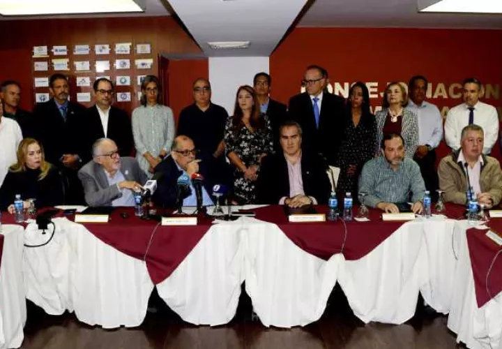 Representantes de cada sector productivo informaron sobre las afectaciones que están sufriendo tras más de tres semanas de protestas. Foto: Víctor Arosemena
