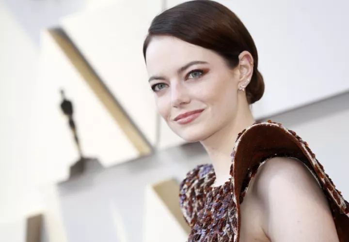 Emma Stone se prepara para el estreno de 'Poor Things'.  Foto: EFE