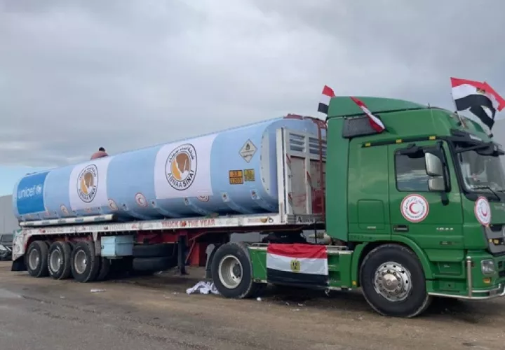 "cerca de 150.000 litros de combustible ingresaron desde Rafah para hospitales de la Franja de Gaza", anuncian medios. Foto: EFE