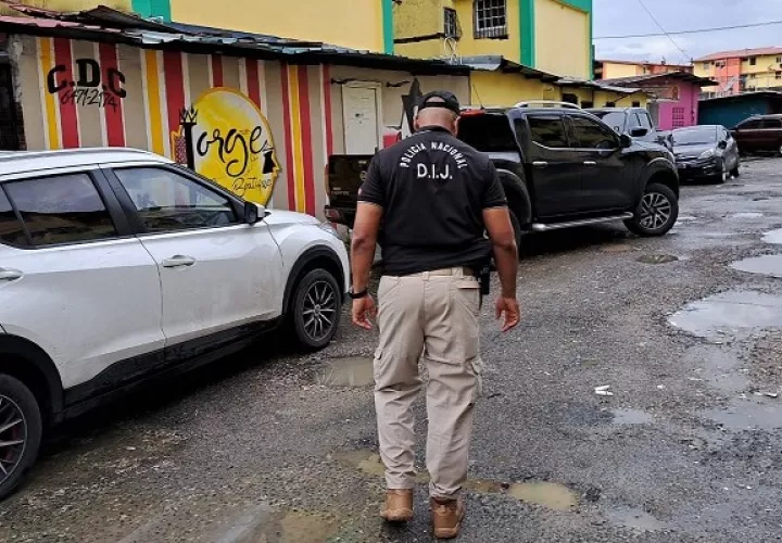 Se alertó a la Policía Nacional quien llegó al lugar y procedió a acordonar todo el perímetro. Foto: Diomedes Sá nchez  p