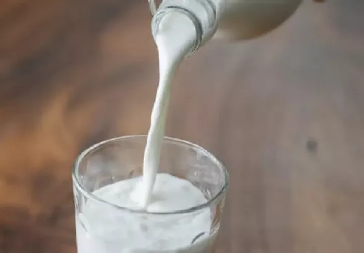 La leche es uno de los productos más demandados por los panameños. Foto: Pexels
