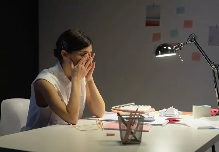 El  42 % de los talentos trabaja entre 45 y 50 horas a la semana. Foto: Pexels