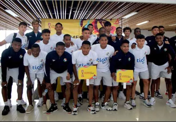 Selección Sub-17 de Panamá a su llegada a Indonesia. Foto: Fepafut