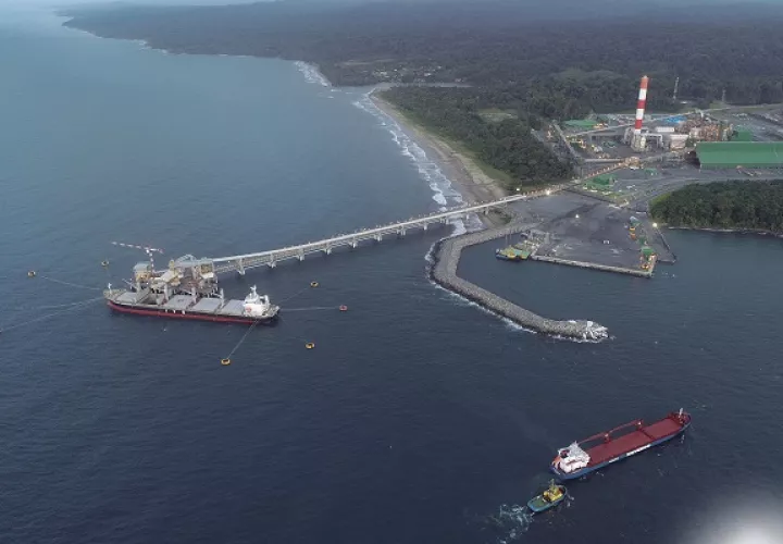 Minera Panamá anunció esta semana la reducción de operaciones debido al bloqueo ilegal ocasionado por pequeñas embarcaciones en el puerto. Foto: Cortesía/ Cobre Panamá