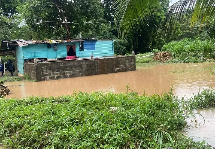 En el área de San Mateo, gran cantidad de viviendas fueron afectadas por las inundaciones. Foto. Eric Montenegro