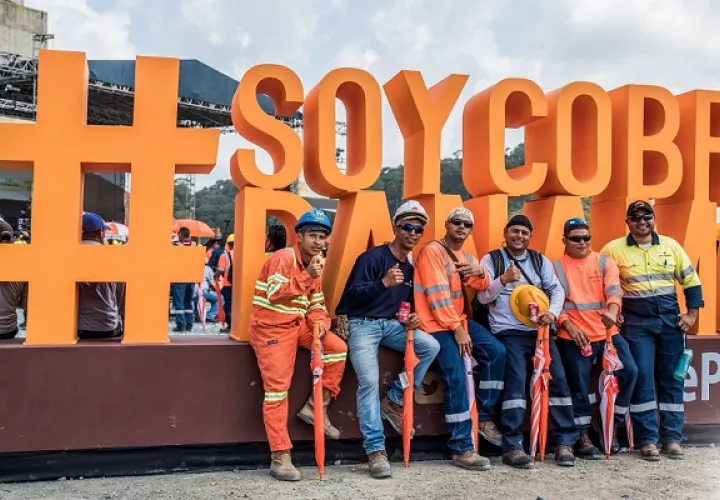 Trabajadores piden al Gobierno pararse firme con sus puestos de empleo. Foto: Cortesía/ Cobre Panamá