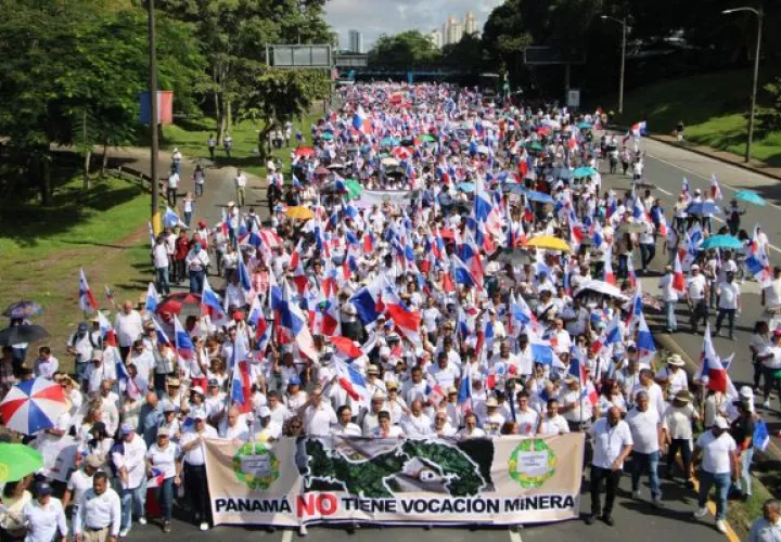 Marcha pacífica hacia la Corte Suprema de Justicia. Foto: Cortesía