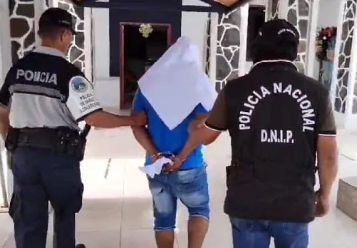 Los indicios y el aprehendido fueron remitidos para los trámites correspondientes ante la autoridad. Foto / Policía Nacional. 