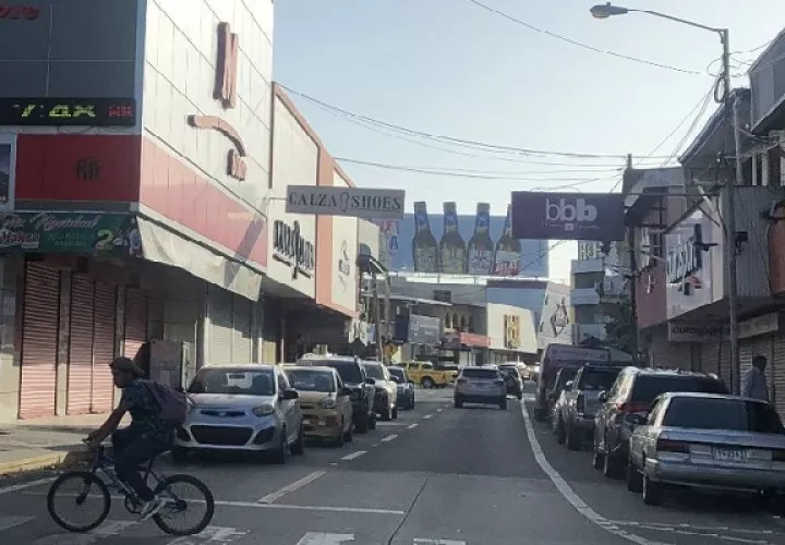 Para este fin de año se redoblará la vigilancia en todas las áreas de la provincia, aunque con mayor énfasis en lugares, compra y venta. Foto. Thays Domínguez