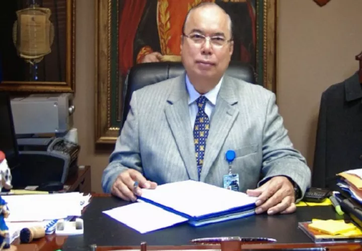 Lau ha exigido darle celeridad a este contrato que tiene como precio de referencia 58.7 millones de dólares. 