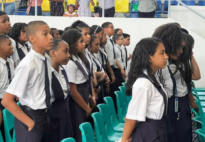 A estos estudiantes se les ha capacitado para que  tengan las herramientas necesarias y no ser víctimas de las pandillas. Foto: Diomedes Sánchez