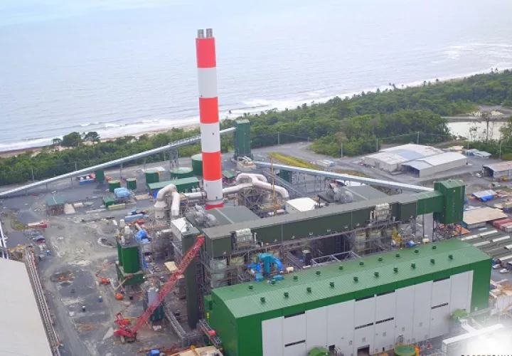 Minera Panamá cuenta con una plata de energía en Donoso. Foto: Cortesía