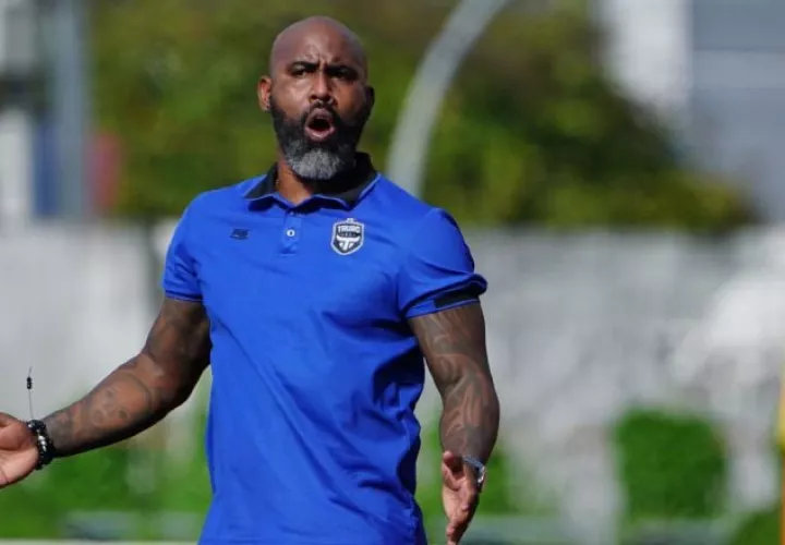Felipe Baloy, técnico del  Tauro. Foto: LPF