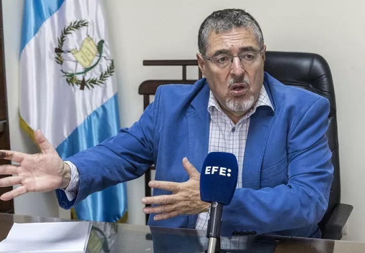 Bernardo Arévalo de León dijo que tomará posesión. Foto: EFE