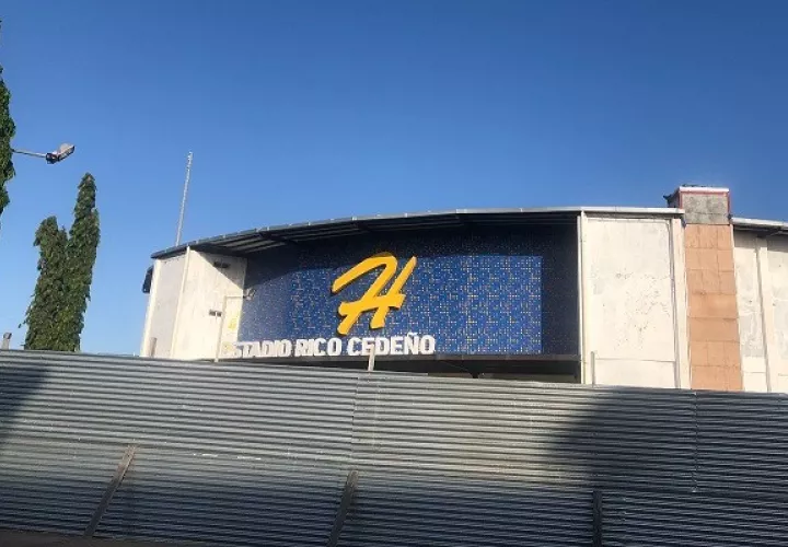 La culminación del estadio Rico Cedeño de Chitré, es esperada todavía. Foto: Thays Domínguez
