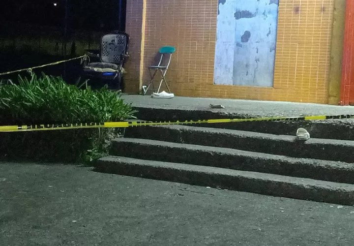El ataque se dio en los predios del minisúper "Good Luck". Foto: Diomedes Sánchez,