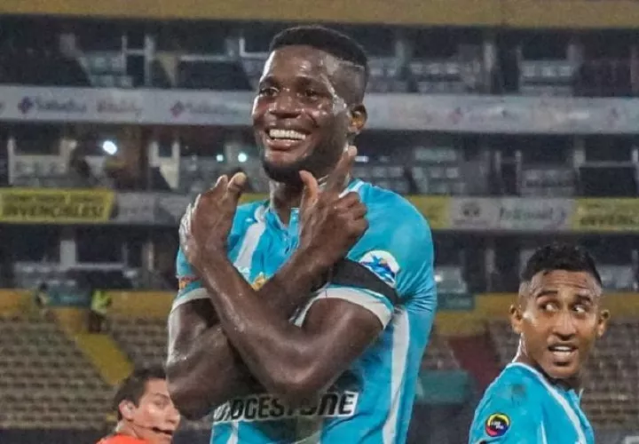 José 'Pantera' Fajardo, jugará para  la Universidad Católica. Foto: Twitter