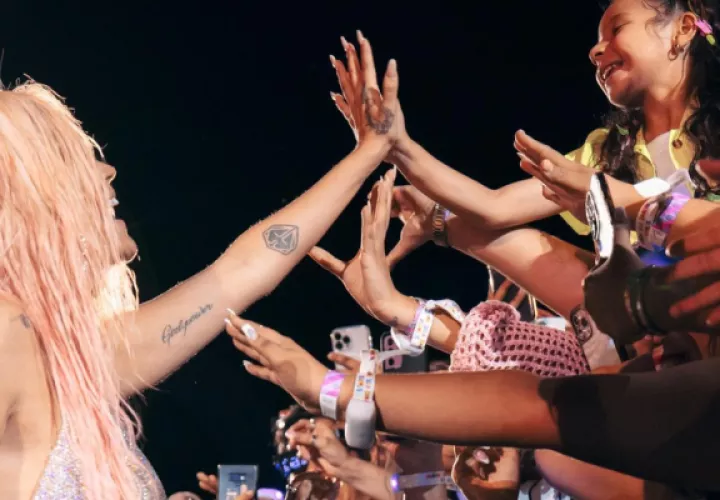 Karol G empezó su nueva gira en casa. Foto: @karolgtour