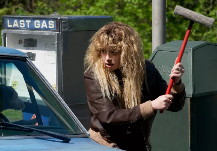 Natasha Lyonne como Charlie Cale en 'Poker Face'. Foto: Cortesía