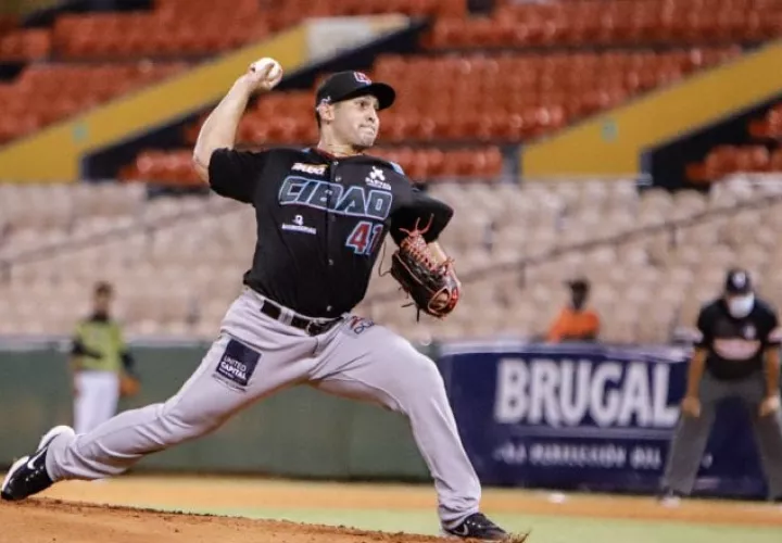 Paolo Espino fue fichado por los Gigantes del Cibao. Foto: Twitter/Archivo
