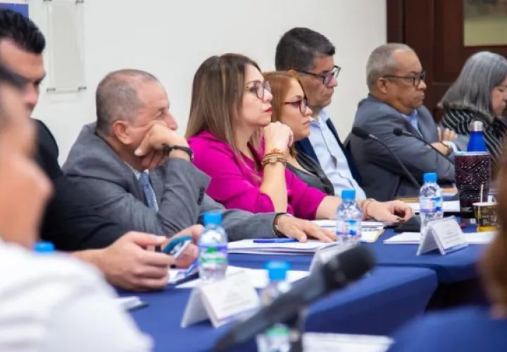 Un salario mínimo de $1,000 es irresponsable y populista ha dicho el sector empresarial. Foto: Cortesía
