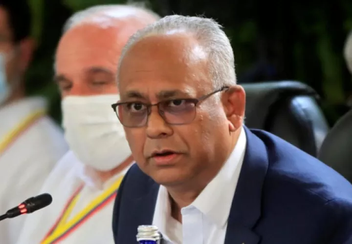 Ramdin advirtió que no se tolerará "poner en peligro la seguridad regional". Foto: EFE