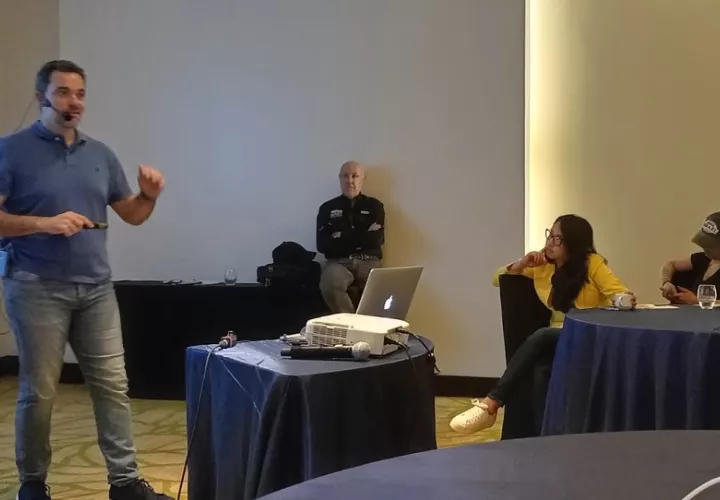 Este tipo de taller busca desarrollar líderes que tengan dominio en la manera de comunicarse. Foto: Cortesía ARAP