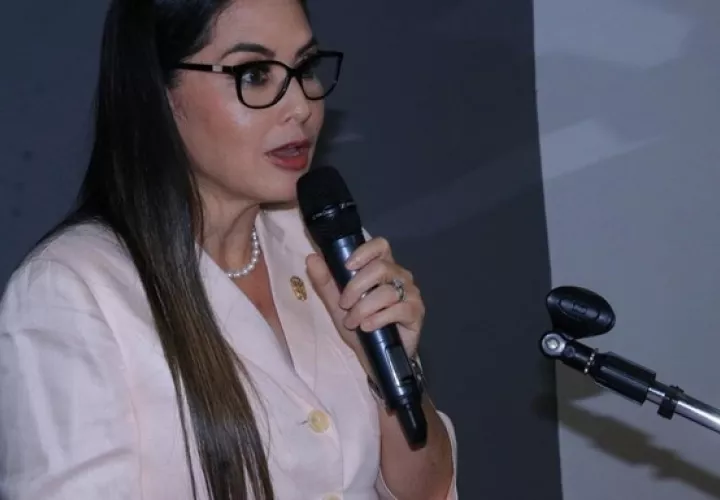Zulay Rodríguez apuesta por reducir el gasto estatal. Foto:  Cortesía/Asamblea Nacional