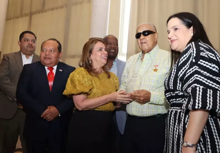 Protagonistas del 9 de enero fueron reconocidos por autoridades del Gobierno. Foto: Cortesía Meduca