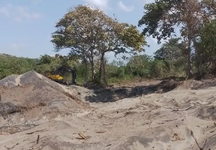 La finca en donde se realizaba la extracción de arena se encuentra en un proceso de litigio. Foto: Eric A. Montenegro