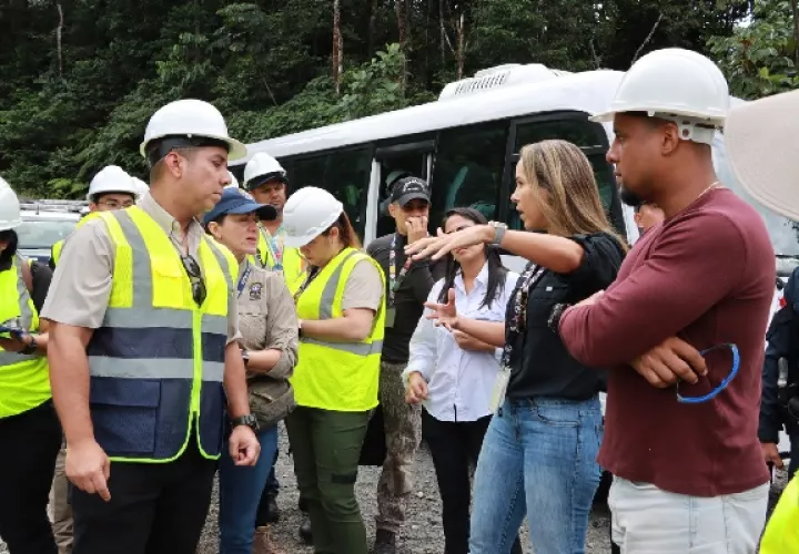 En la inspección también participaron funcionarios del Ministerio de Comercio e Industrias y de la empresa Minera Panamá. Foto. PGN