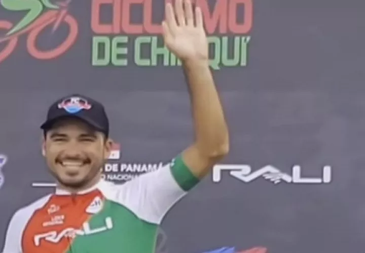 Gabriel Rojas, líder por segunda ocasión de la Vuelta a Chiriquí. Foto: Fepaci