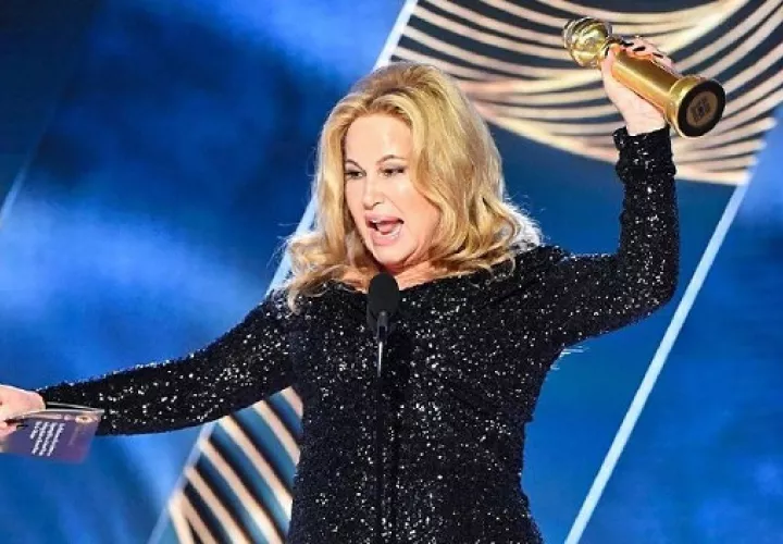 Jennifer Coolidge, en la edición pasada de los Globos de Oro. Foto: @goldenglobes