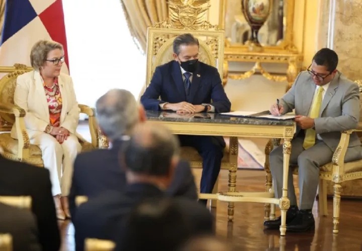 María Eugenia López fue designada como magistrada de la Corte por Laurentino Cortizo.